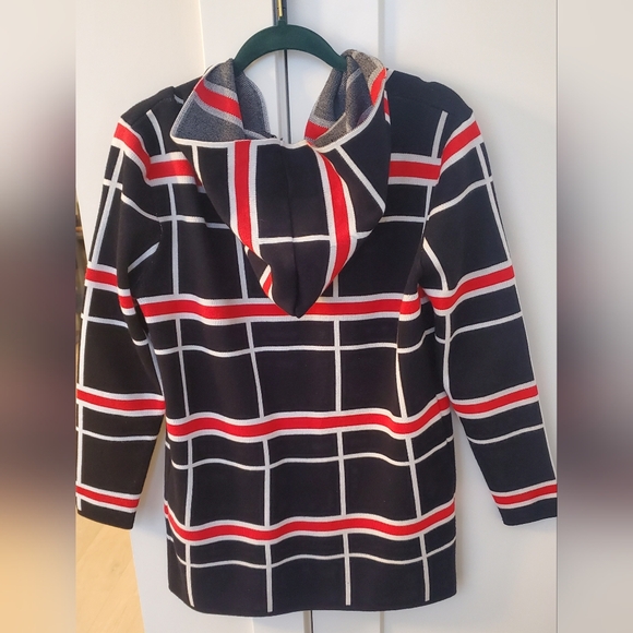 Stylish Women's Black & Red Sz.M-L Checkered Jacket, Luxuriously Soft - Picture 4 of 8